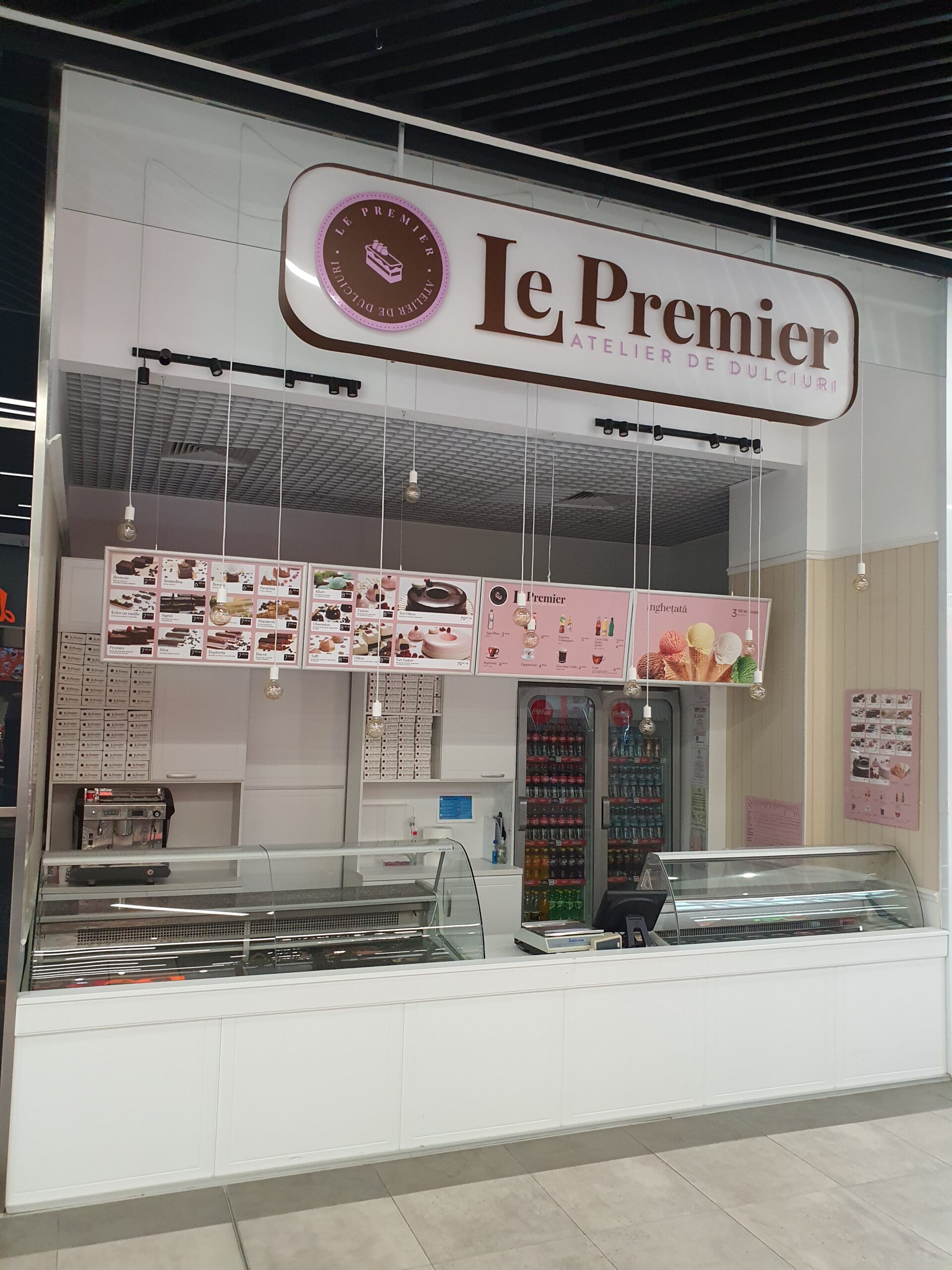 Le Premier - Roman Value Center